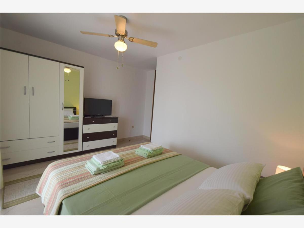 Apartments Rendulic มาลินสกา ภายนอก รูปภาพ