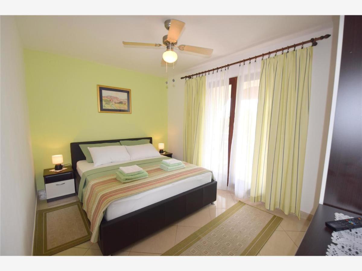 Apartments Rendulic มาลินสกา ภายนอก รูปภาพ