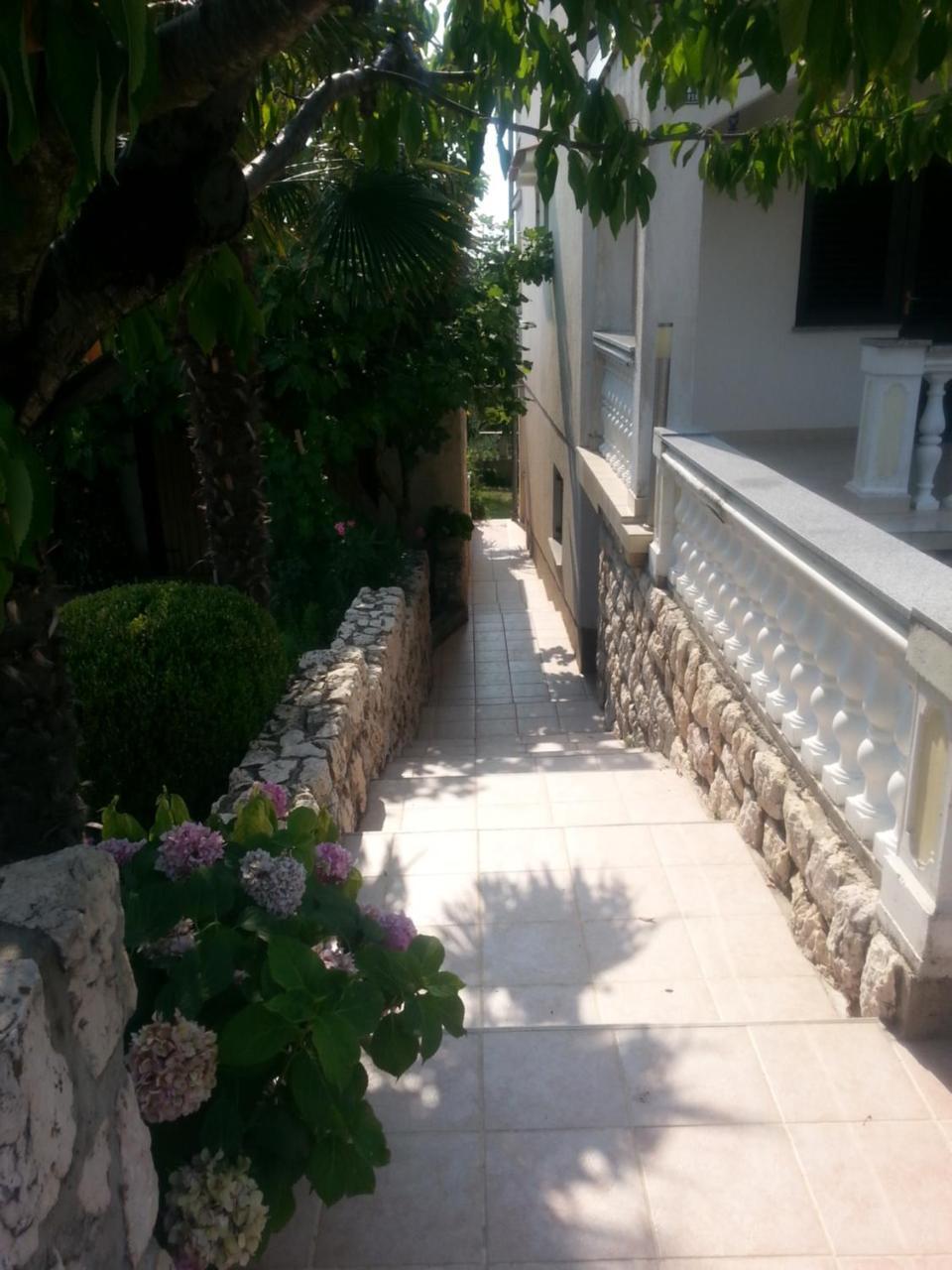 Apartments Rendulic มาลินสกา ภายนอก รูปภาพ